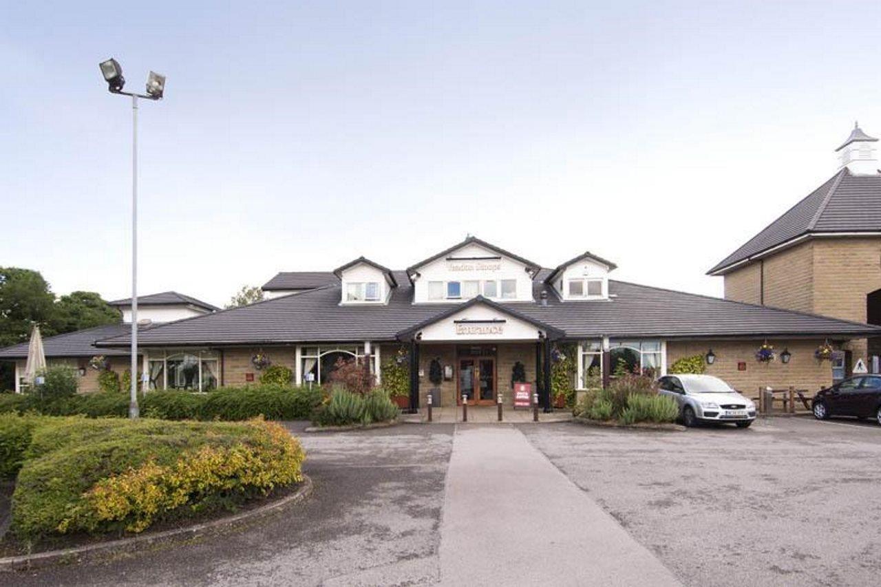 Premier Inn Leeds / Bradford Airport Exterior photo
